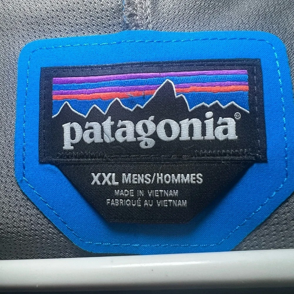 Men’s Patagonia jacket. SIZE XXL. Like new condition.
